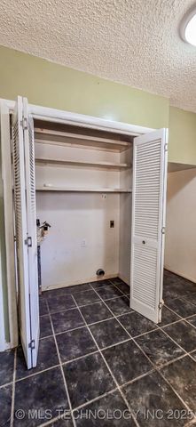 509 Sunset Strip, Eufaula, OK 74432