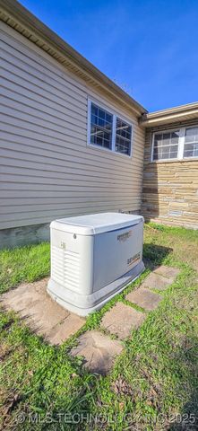 509 Sunset Strip, Eufaula, OK 74432