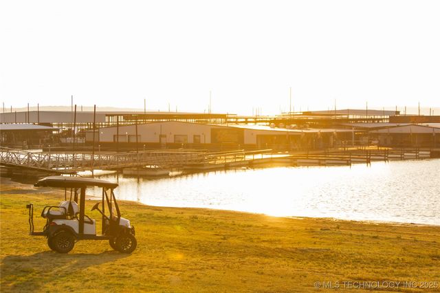 509 Sunset Strip, Eufaula, OK 74432