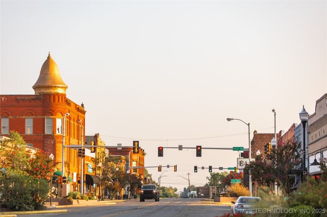 509 Sunset Strip, Eufaula, OK 74432