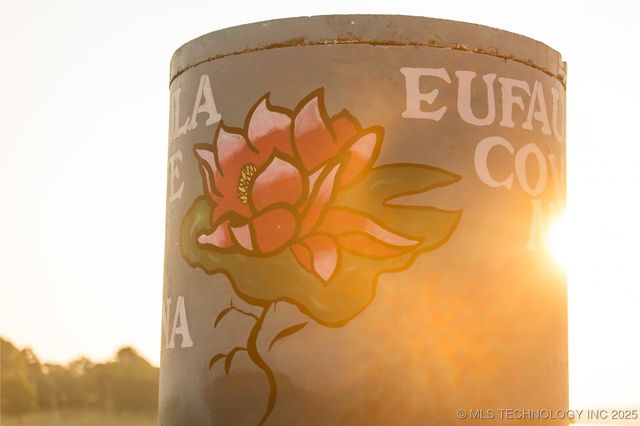 509 Sunset Strip, Eufaula, OK 74432