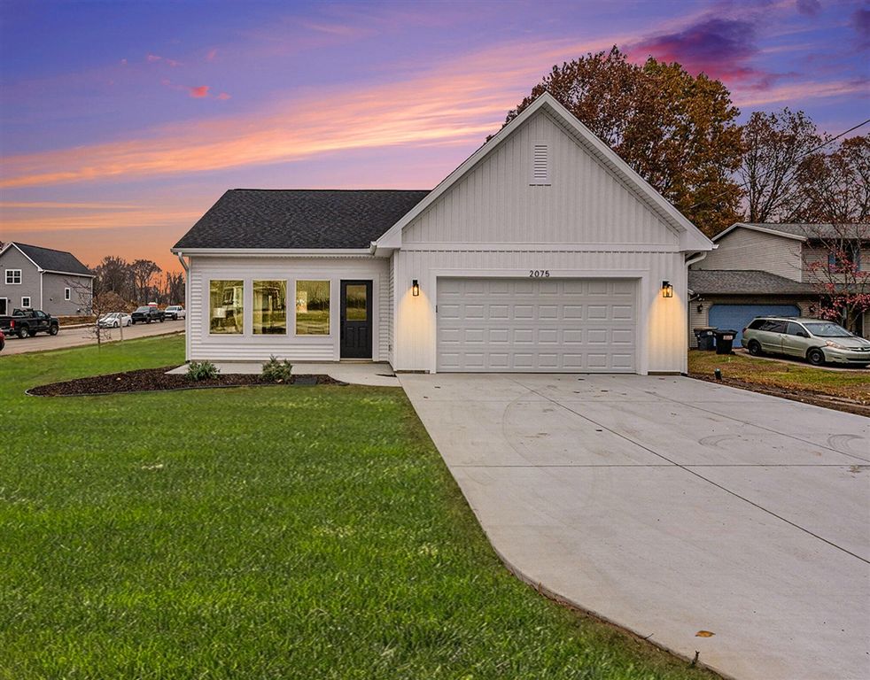 2075 Stanley Avenue, Portage, MI 49002