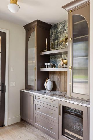 2295 Tamarack Drive, Medina, MN 55356