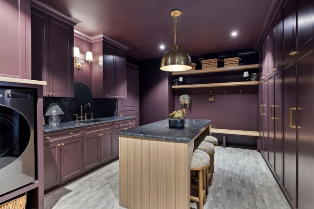 2295 Tamarack Drive, Medina, MN 55356