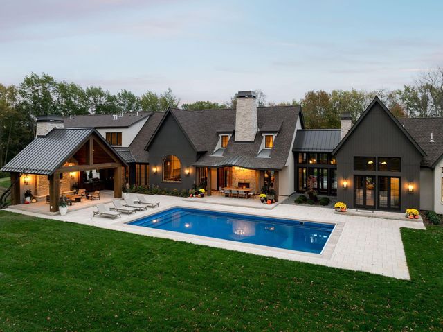 2295 Tamarack Drive, Medina, MN 55356