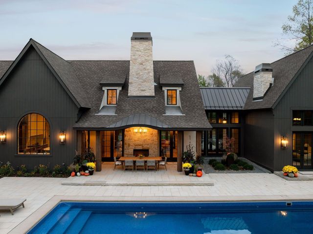 2295 Tamarack Drive, Medina, MN 55356