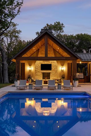 2295 Tamarack Drive, Medina, MN 55356