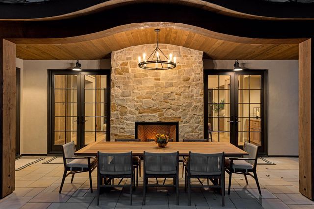 2295 Tamarack Drive, Medina, MN 55356