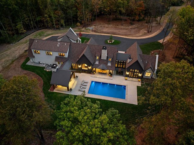 2295 Tamarack Drive, Medina, MN 55356