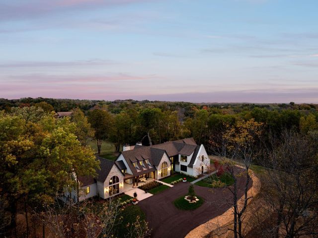 2295 Tamarack Drive, Medina, MN 55356