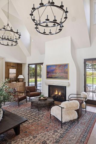 2295 Tamarack Drive, Medina, MN 55356