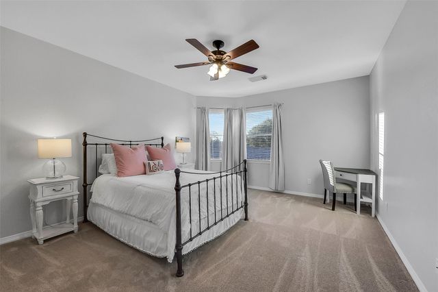 714 Summer Trace Lane, Richmond, TX 77406