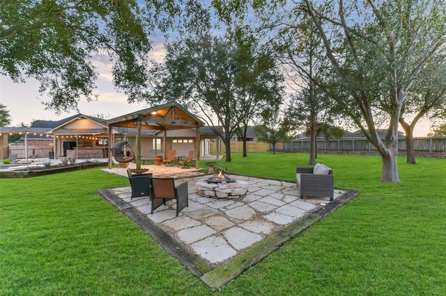 714 Summer Trace Lane, Richmond, TX 77406