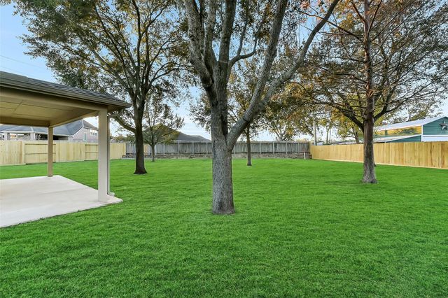 714 Summer Trace Lane, Richmond, TX 77406