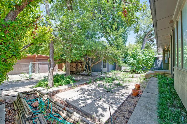8923 Rolling Rock Lane, Dallas, TX 75238