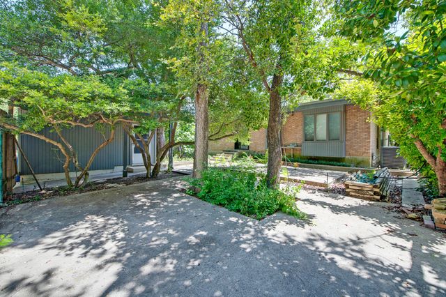 8923 Rolling Rock Lane, Dallas, TX 75238