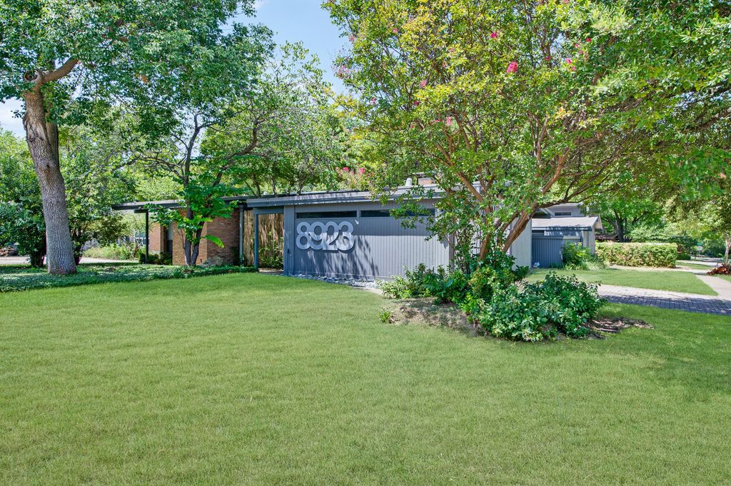 8923 Rolling Rock Lane, Dallas, TX 75238