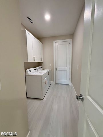 607 NW 8TH TER, Cape Coral, FL 33993