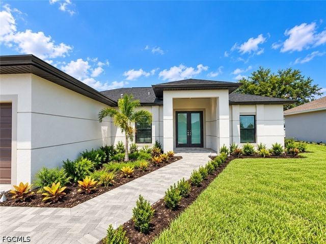 607 NW 8TH TER, Cape Coral, FL 33993