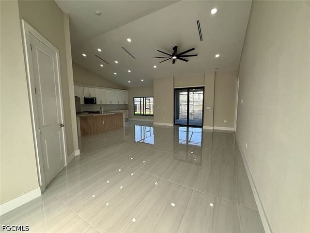 607 NW 8TH TER, Cape Coral, FL 33993