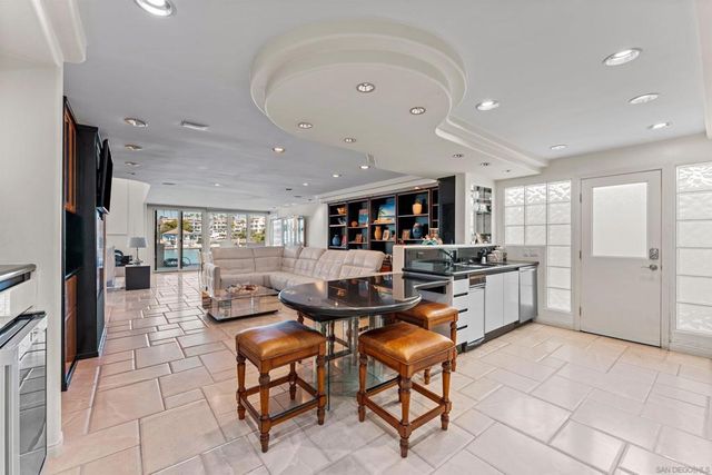 39 The Point, Coronado, CA 92118