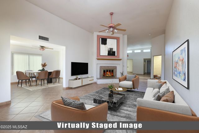 8674 N Arnold Palmer Drive, Tucson, AZ 85742