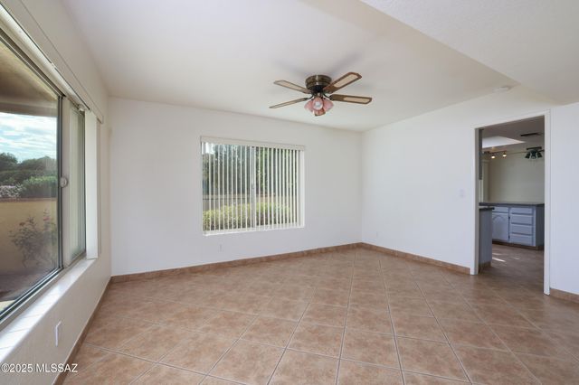 8674 N Arnold Palmer Drive, Tucson, AZ 85742