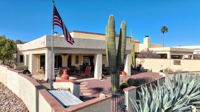 8674 N Arnold Palmer Drive, Tucson, AZ 85742