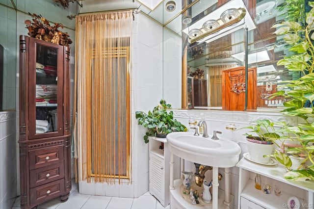 133 E 87th Street, Brooklyn, NY 11236