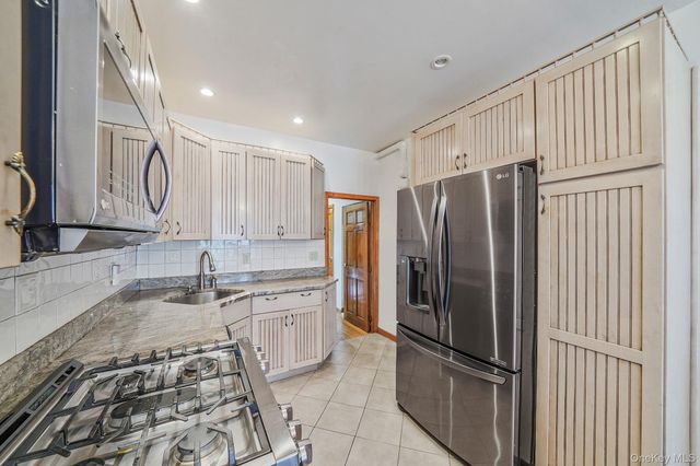 133 E 87th Street, Brooklyn, NY 11236
