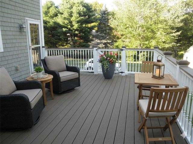 36 Wildflower Drive, Seekonk, MA 02771