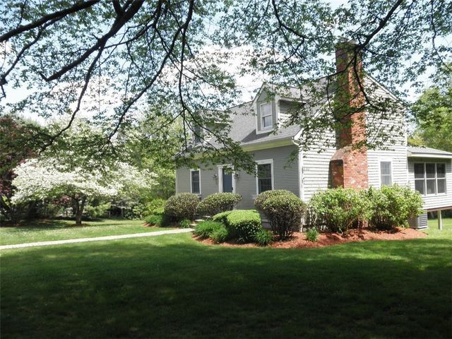36 Wildflower Drive, Seekonk, MA 02771