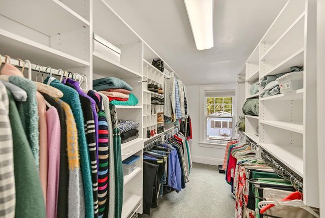2029 Underwood AVENUE, Wauwatosa, WI 53213
