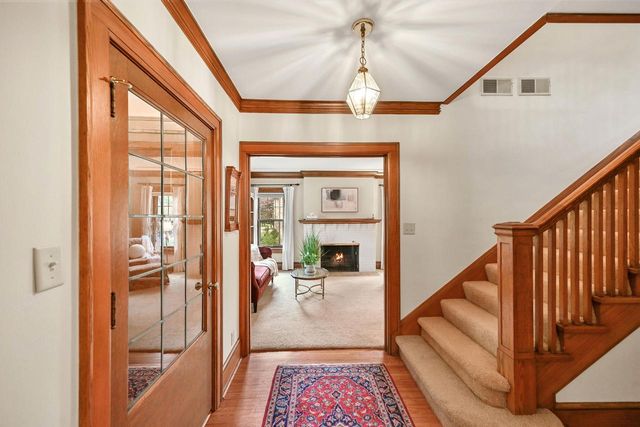 2029 Underwood AVENUE, Wauwatosa, WI 53213