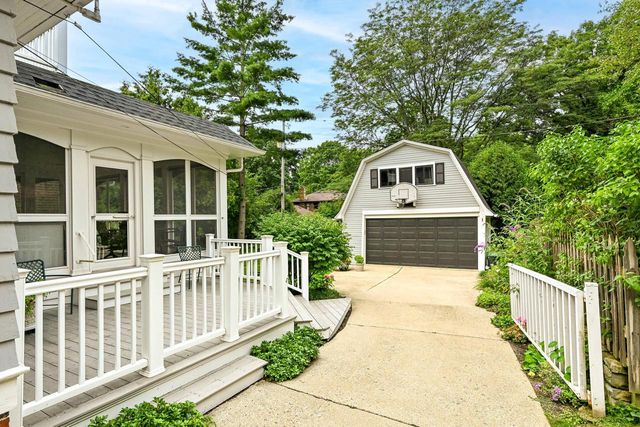 2029 Underwood AVENUE, Wauwatosa, WI 53213
