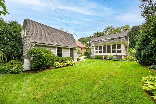 2029 Underwood AVENUE, Wauwatosa, WI 53213