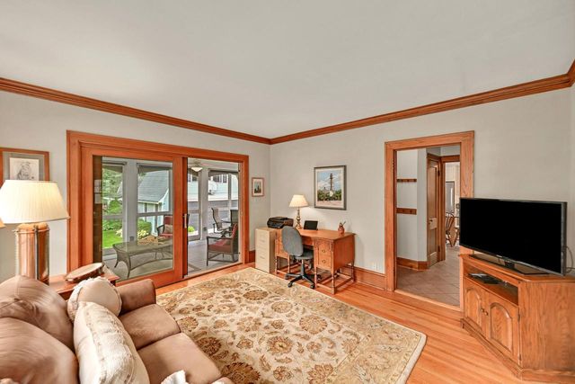 2029 Underwood AVENUE, Wauwatosa, WI 53213