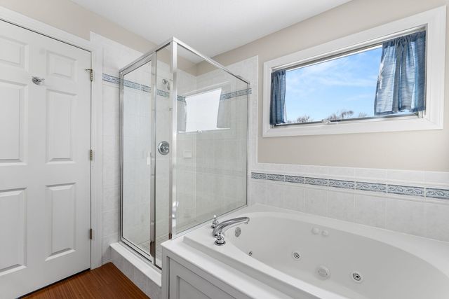 27018 Glynns Creek Court, Eldridge, IA 52748