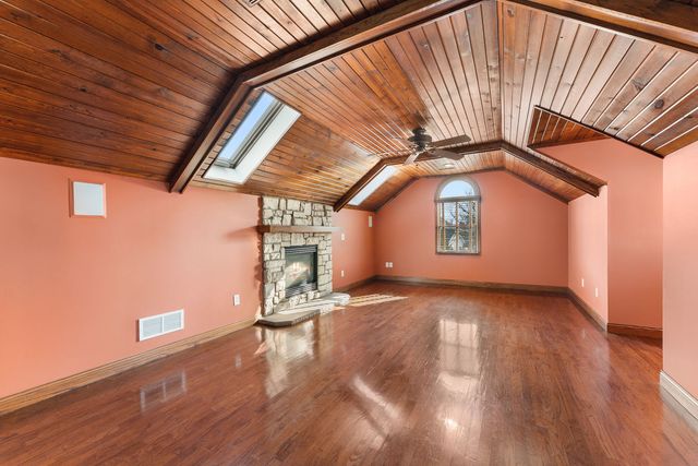 27018 Glynns Creek Court, Eldridge, IA 52748