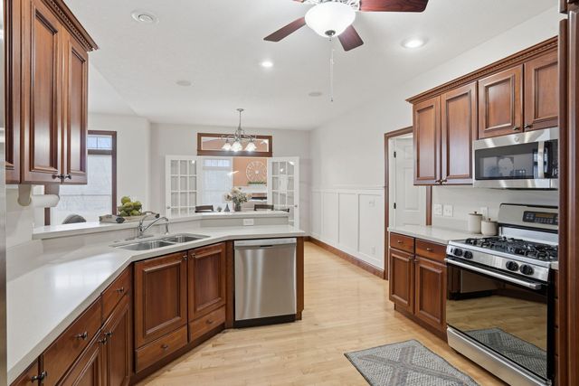 27018 Glynns Creek Court, Eldridge, IA 52748