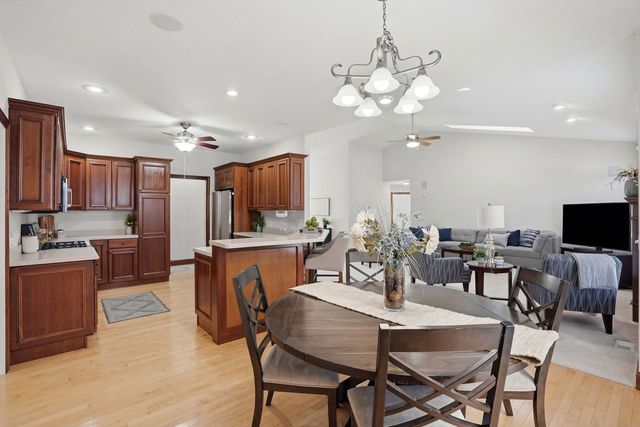 27018 Glynns Creek Court, Eldridge, IA 52748