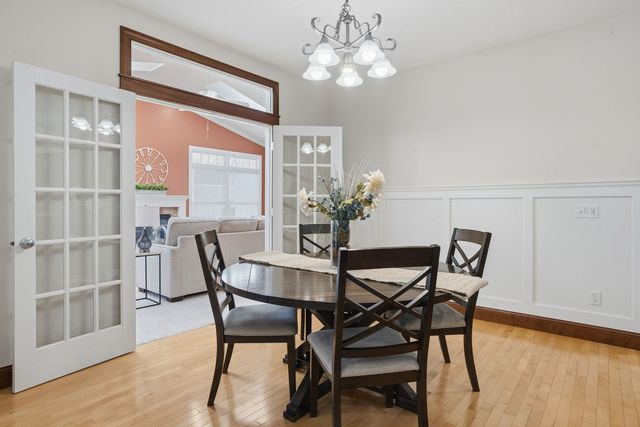 27018 Glynns Creek Court, Eldridge, IA 52748