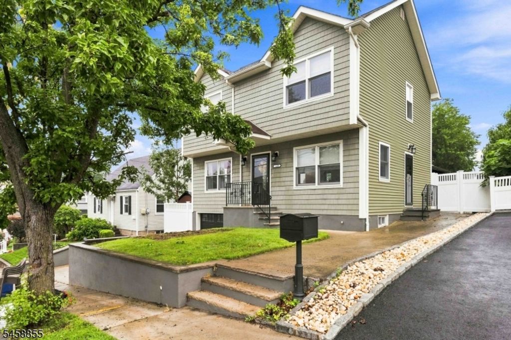 160 Arlington Blvd, North Arlington Boro, NJ 07031 — photo 2