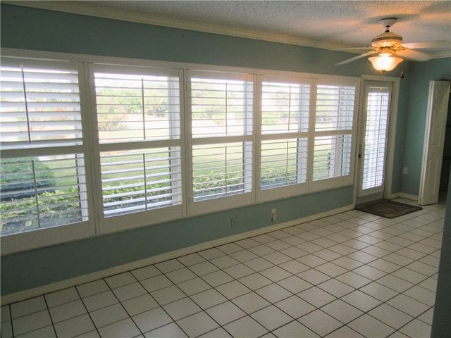 670 E Lake Jasmine Circle 106, Vero Beach, FL 32962