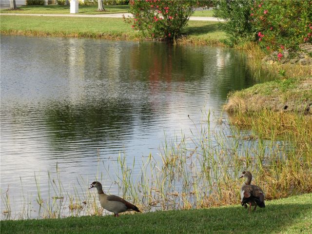 670 E Lake Jasmine Circle 106, Vero Beach, FL 32962