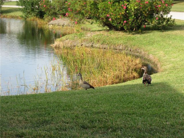 670 E Lake Jasmine Circle 106, Vero Beach, FL 32962