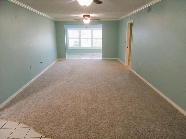 670 E Lake Jasmine Circle 106, Vero Beach, FL 32962