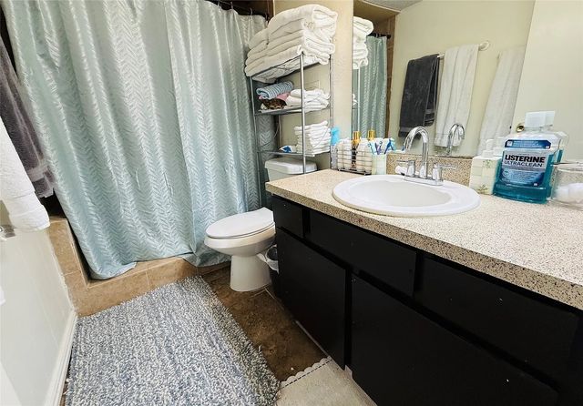 2610 Santiago Circle, Grand Prairie, TX 75052