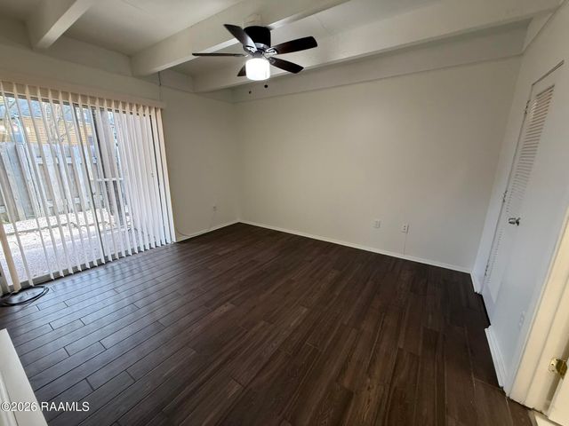 1008 S College Road Apt 104, Lafayette, LA 70503
