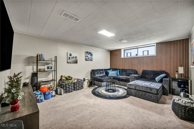 25021 Picone Lane, Bedford Heights, OH 44146